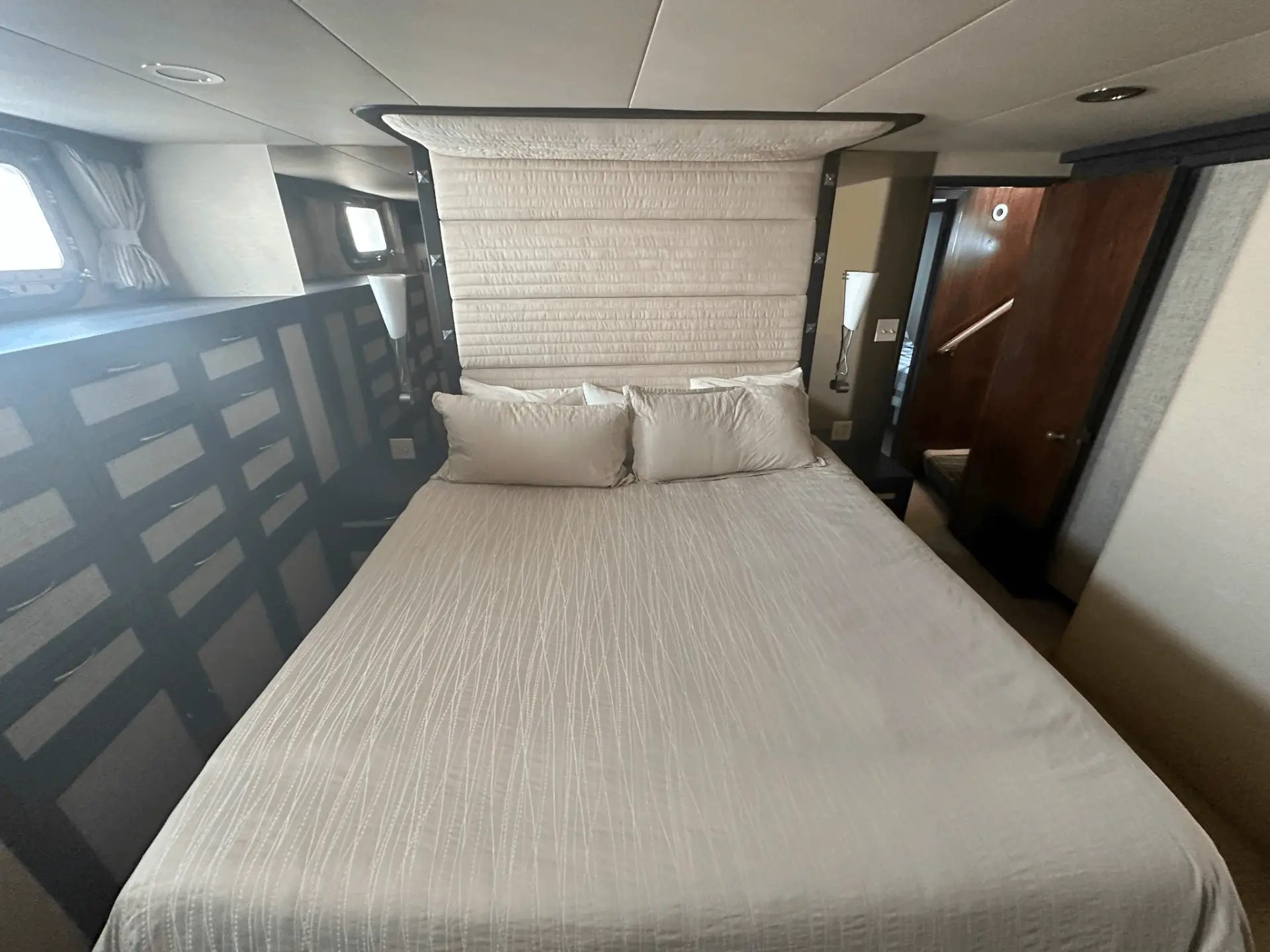 Captain's Quarters